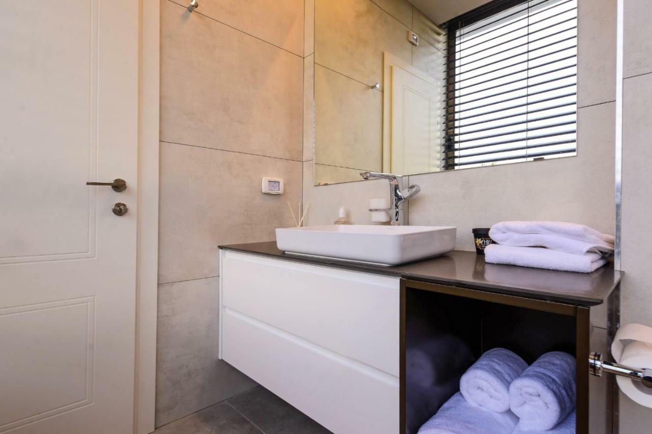 Luxury Suites By Notaly Ariel Haïfa Extérieur photo
